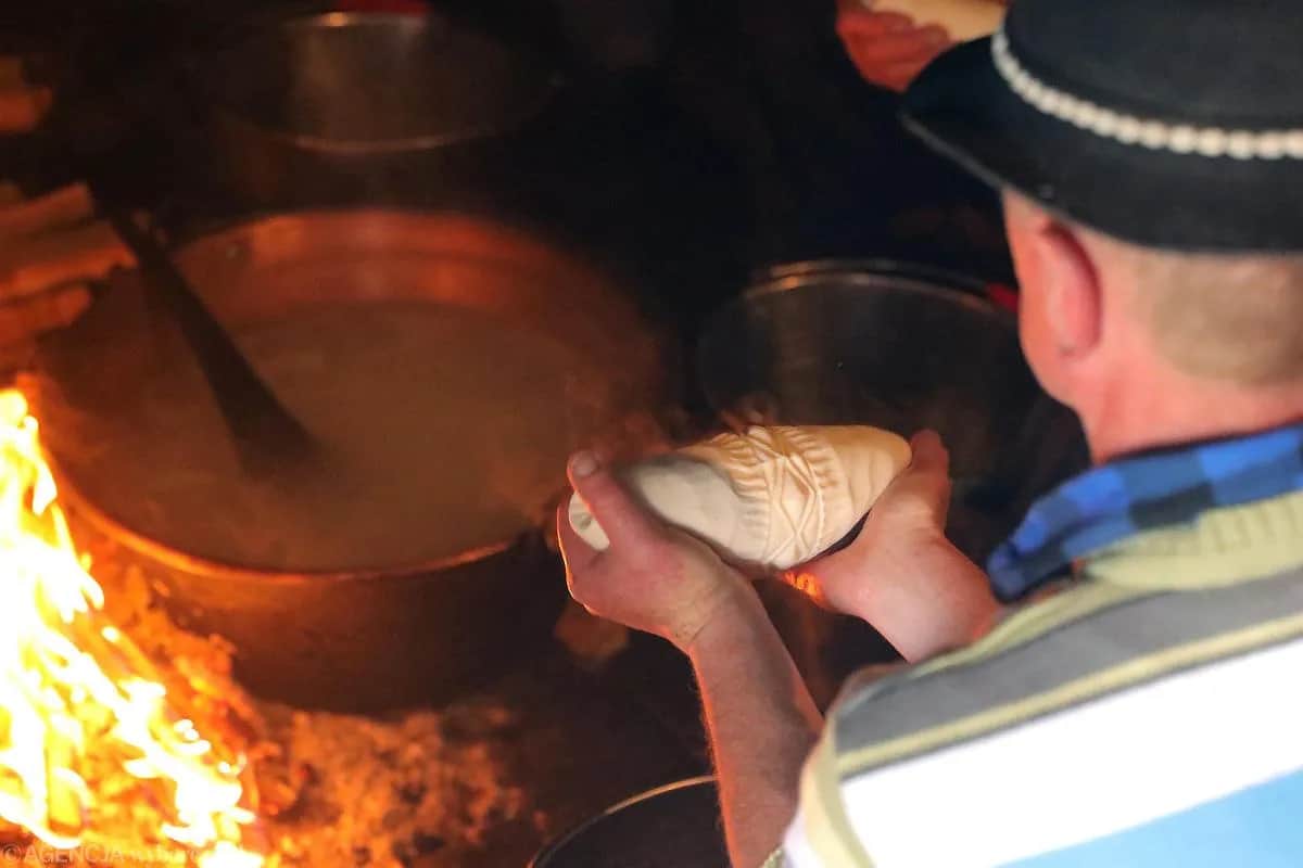 Oscypek w Karpaczu? Jak znaleźć prawdziwy i nie dać się oszukać!