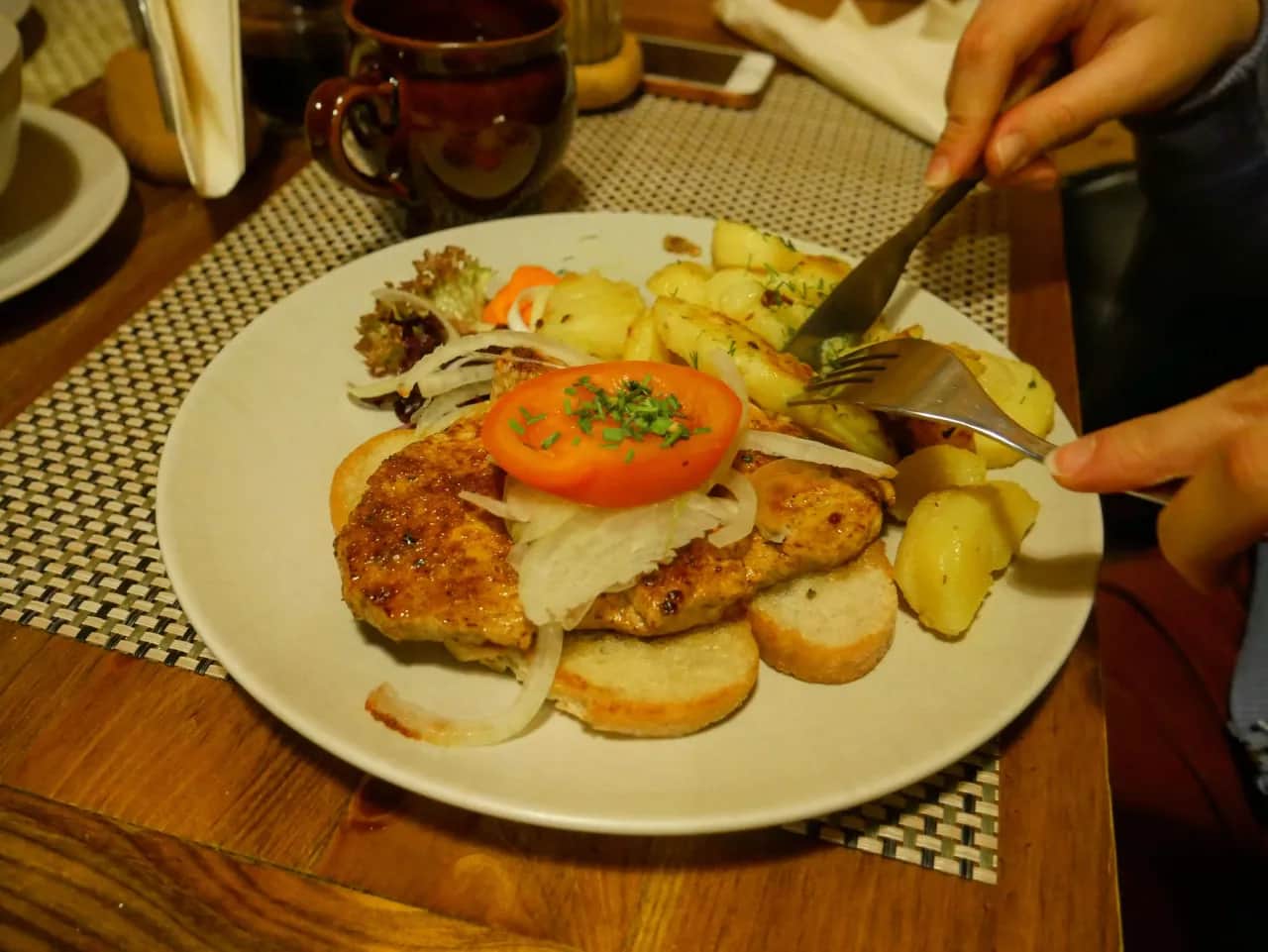 Bacówka u Józka: Odkryj sekrety oscypka i zaplanuj wizytę!