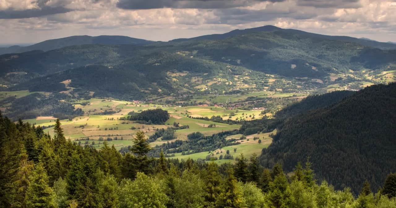 Jak wyglądają góry? Odkryj tajemnice Tatr i Beskidów!