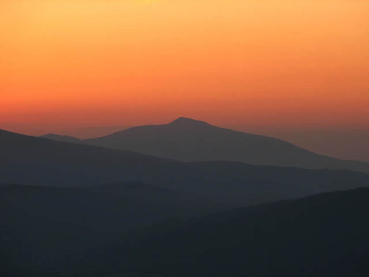 Ile się idzie na Babią Górę? Szlaki, czasy i kluczowe porady